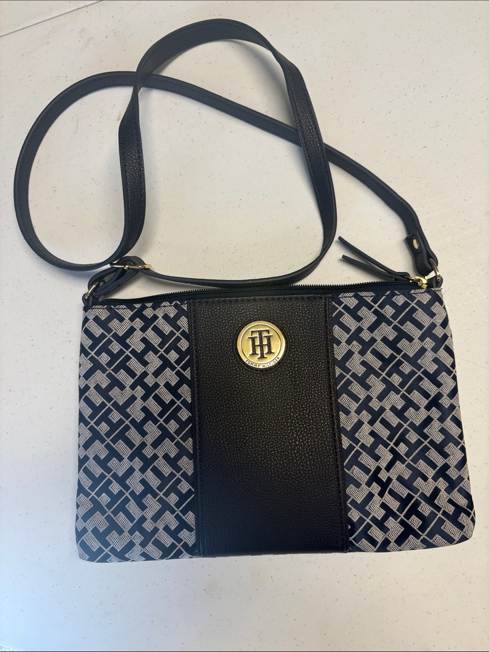 Tommy Hilfiger purse